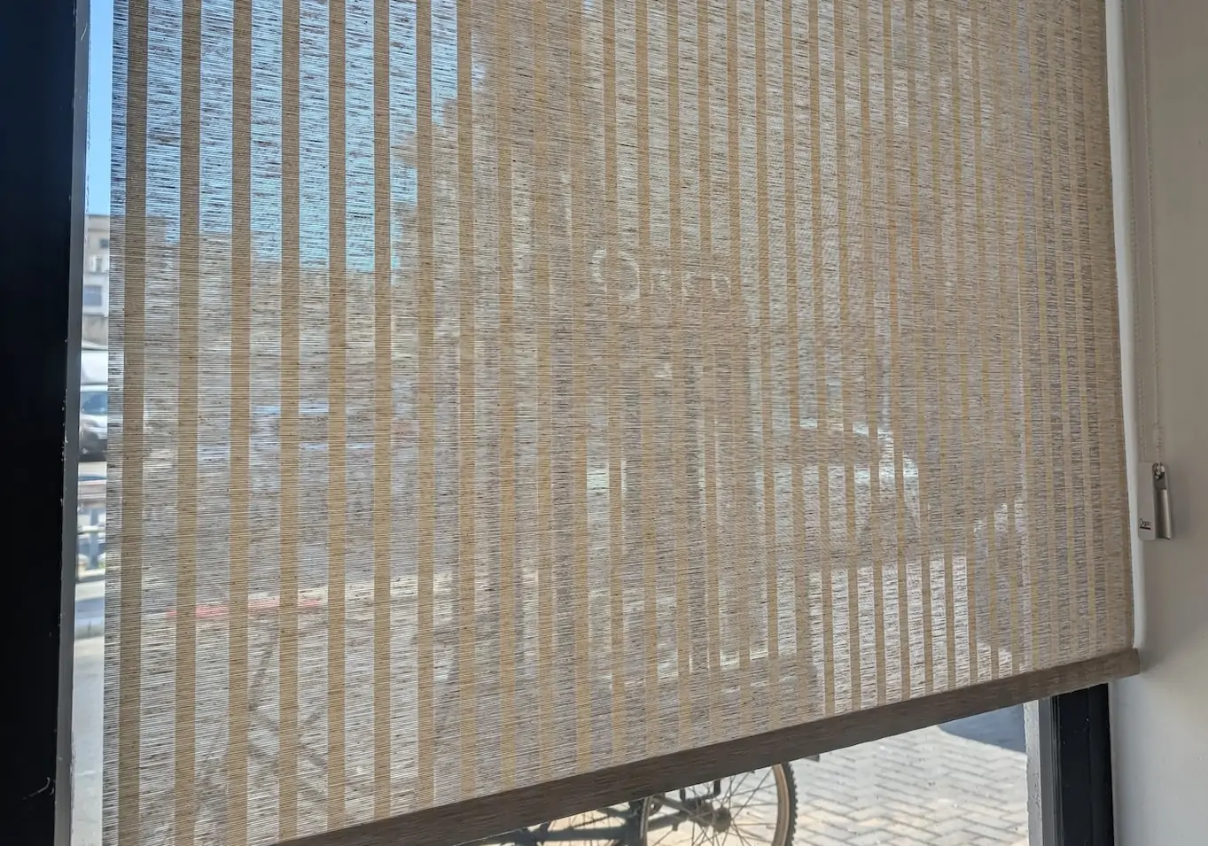 וילון גלילה מיקאדו